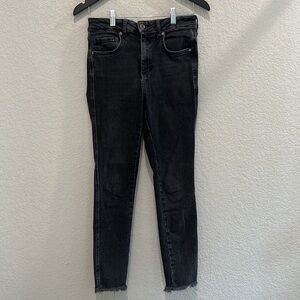 Free People size 27 raw hem ankle crop jeans
